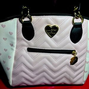 Betsy Johnson “Luv Betsy” Quilted Crossbody Pink Embroidered Hearts Handbag, EUC